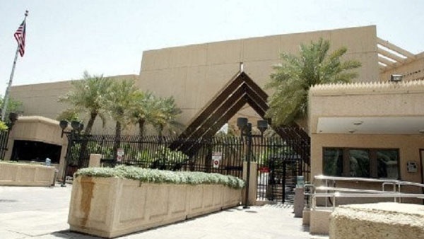 سفارة امريكا بالرياض تعلق أعمالها يومين