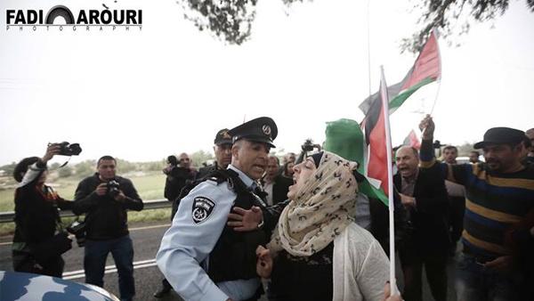 قمع مسيرة احتجاجا على اغلاق طريق نابلس-رام الله