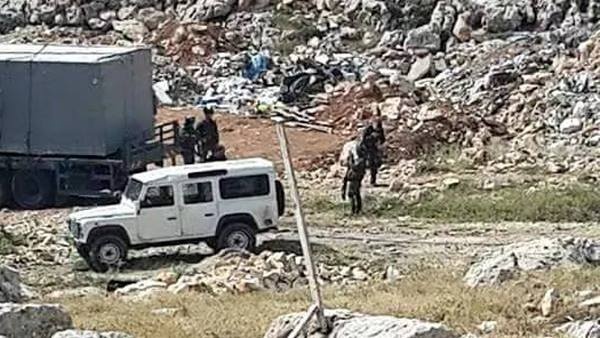 الاحتلال يصادر معدات محلات بحزما شرق القدس