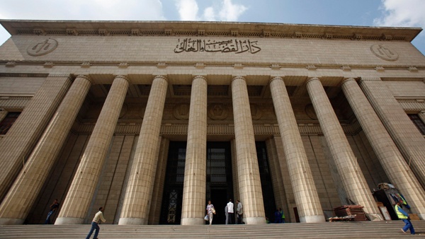 تثبيت حبس 14 شرطياً مصرياً بتهم التعذيب حتى الموت