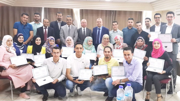 البنك الإسلامي العربي يقوم بتخريج الفوج الـ7 من الموظفين الجدد من البرنامج المصرفي الشامل
