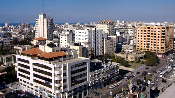الأونروا تسلم 449 وحدة سكنية لعائلات بخانيونس