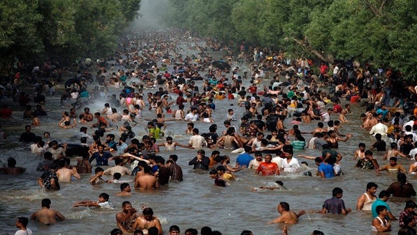 مصرع 122 شخصاً بموجة حر في باكستان