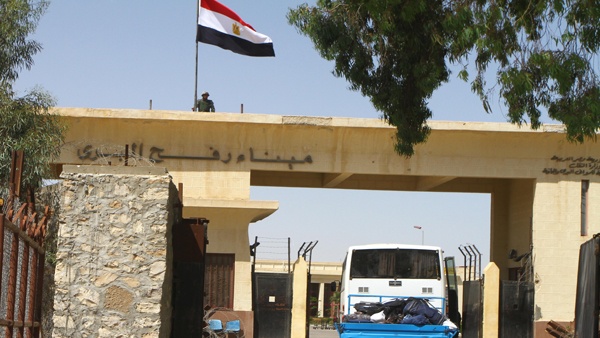 فتح معبري رفح وسالم في القطاع