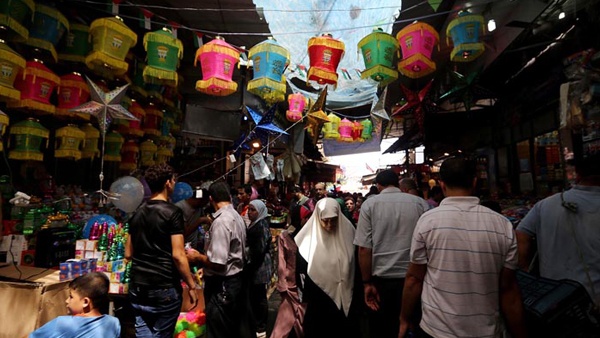 تغير الحكومة وعدمها لا يشغل بال الغزيين