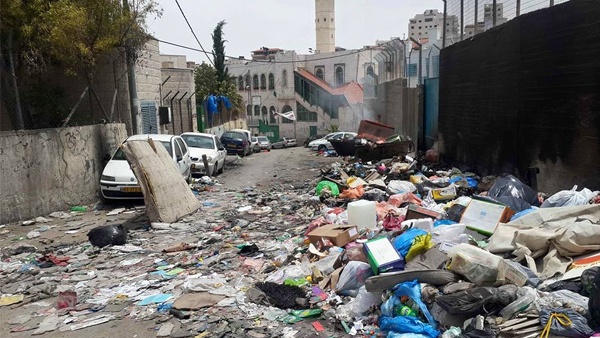 مخيم شعفاط... تقاعس للبلدية وتميز عنصري واضح
