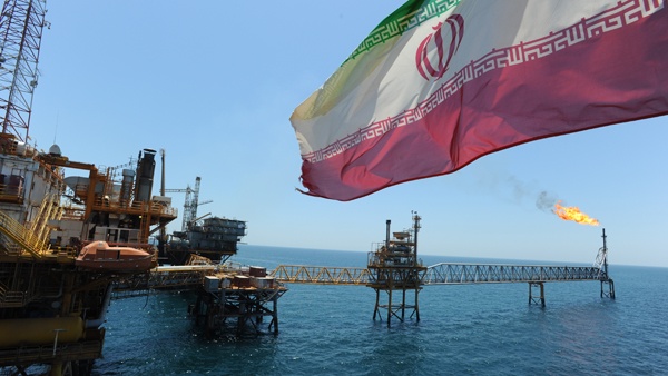 إيران..سنعود لمستوى 3.9 مليون برميل نفط