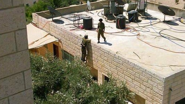 إسرائيل تمهد لتفجير منزل الشهيد غسان أبو جمل
