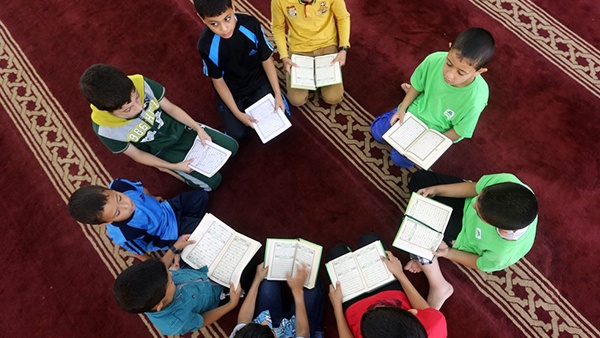 احتقال في غزة لتكريم ألف من حفظة القرآن