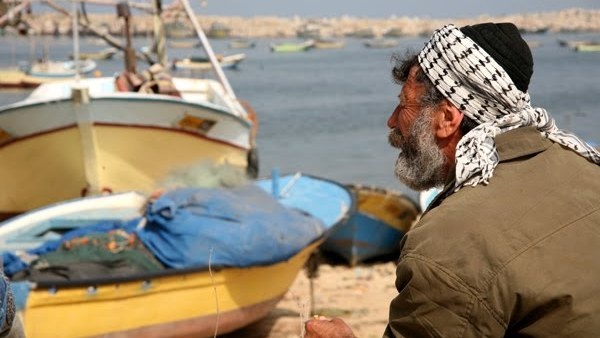 الاحتلال يصيب 4 صيادين ويعتقل 14 الشهر الماضي