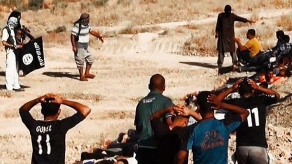 تنظيم الدولة يعدم 10 أشخاص بسوريا بتهمة أنهم مثليون