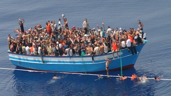 350 ألف مهاجر عبروا المتوسط منذ مطلع العام