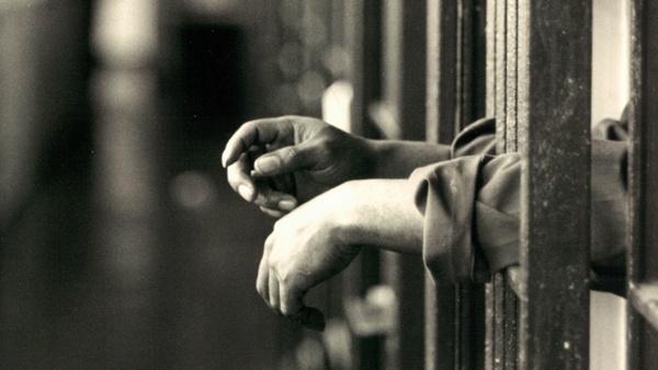 حفيد مانديلا متهم باغتصاب فتاة عمرها 15 عاما