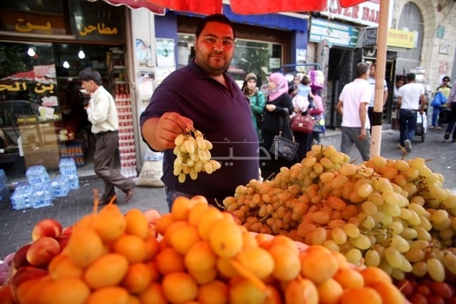 علاء يفضل البسطة على الوظيفة .