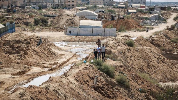 الجيش المصري يغرق الانفاق مع غزة بمياه البحر