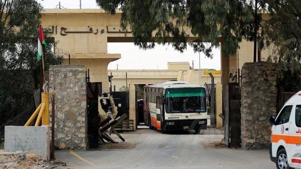 الدفعة الأخيرة من حجاج غزة تغادر عبر رفح