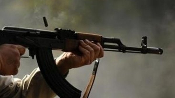 إصابة مواطن برصاص مجهولين في الخليل
