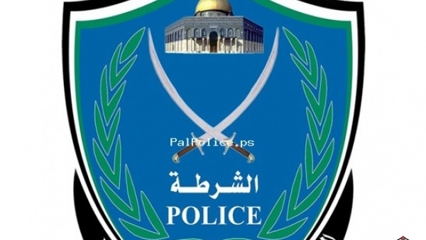 مواطن يسلم مركبة ابنه غير القانونية للشرطة