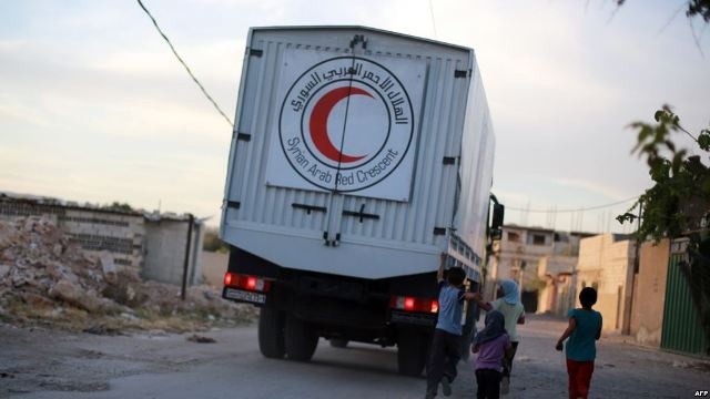 سوريا: شاحنات إغاثة تدخل مناطق محاصرة