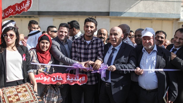 بحضور الفنان محمد عساف ووزراء وشخصيات اعتبارية  بنك فلسطين ومؤسسة التعاون وشركائهم يفتتحون حديقتين ترفيهيتين للأطفال في كل من بلدة العيزرية وخان يونس ضمن مشروع "حدائق البيارة"