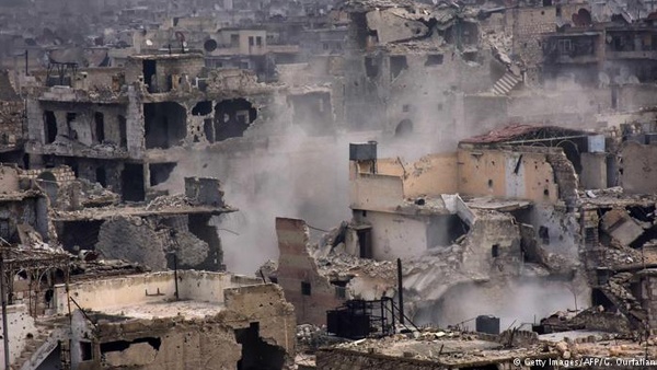 حساب "طفلة حلب" على تويتر يعود من جديد برسالة مفزعة
