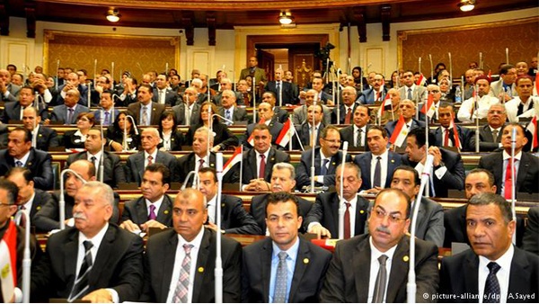 قانون الجمعيات بمصر.. لإسكات معارضين أم مراقبة "المال السياسي"؟