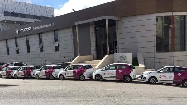 هيونداي تسلم 6 سيارات "i10" إلى شركة أوفتك