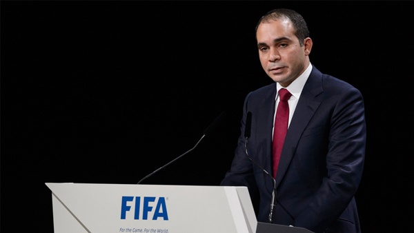 الأمير علي يطالب بتأجيل انتخابات الفيفا