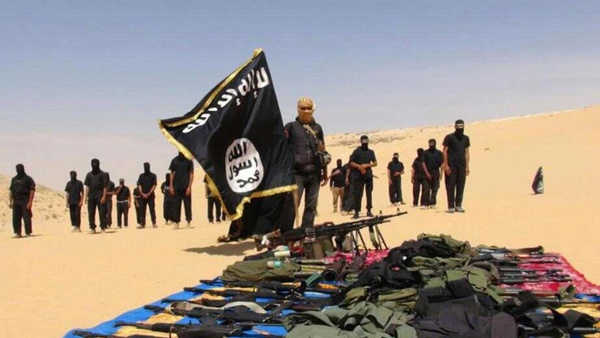 تنظيم الدولة بسيناء يعدم عسكريين مصريين