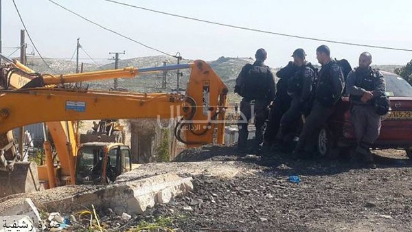 الاحتلال يهدم مدرسة "أبو النوار" شرق القدس