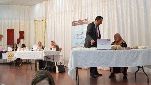 البنك الوطني يرعى البازار النسوي الذي تنظمه مؤسسة شباب البيرة