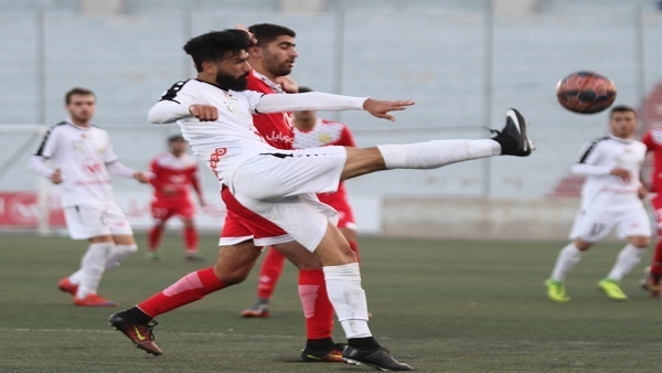 رأسية العتال تهدي الشباب انتصاراً على البيرة