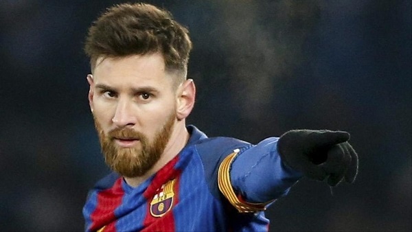 ميسي يقترح على برشلونة التعاقد مع لاعبيَن جزائريين