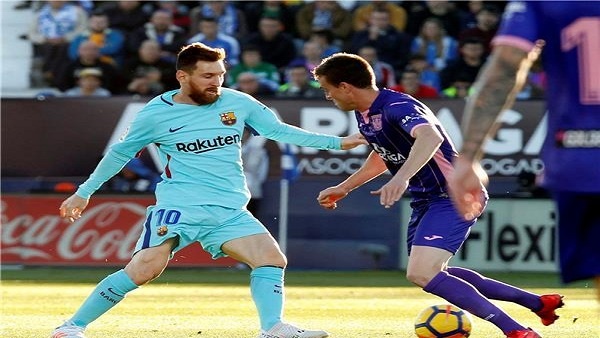 برشلونة يتفوق على ضيفه بثلاثية نظيفة