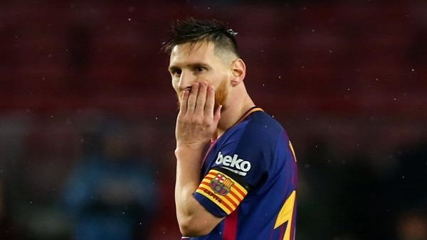 برشلونة يسعى لتكريم ميسي مثلما فعل مع إنييستا