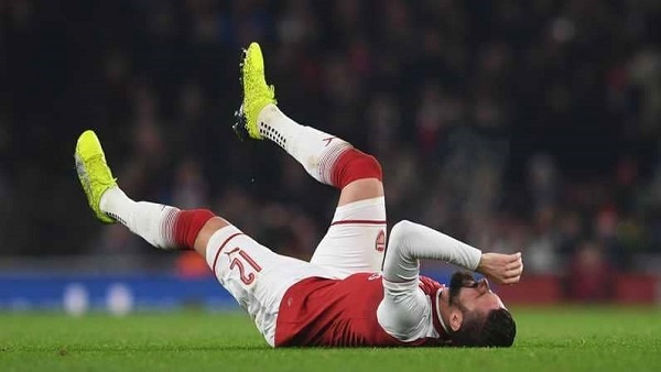 مهاجم الأرسنال يغيب عن الملاعب للإصابة