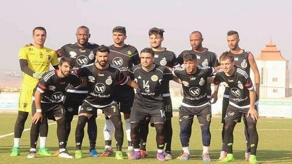 شباب الخليل ينهي مرحلة الذهاب بطلاً للشتاء