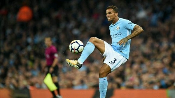 دانيلو يريد ترك مانشستر سيتي من أجل المونديال
