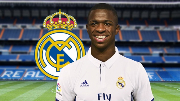 فينيسيوس جونيور يفاجئ ريــال مدريد