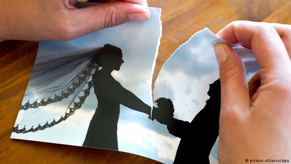 من يتحمل آلام الانفصال أكثر الرجل أم المرأة!