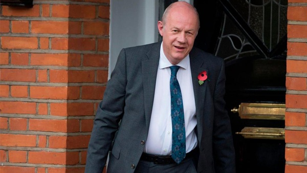 أفلام إباحية تطيح بنائب رئيسة الوزراء البريطانية
