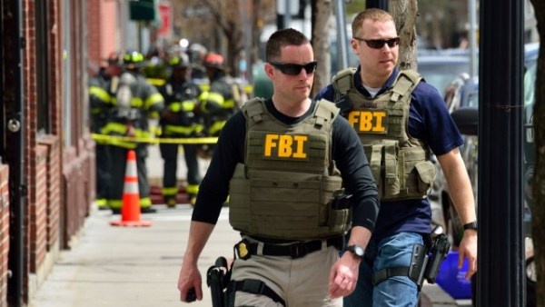 FBI يحقق مع 300 لاجئ لاتهامهم بـ"الارهاب"