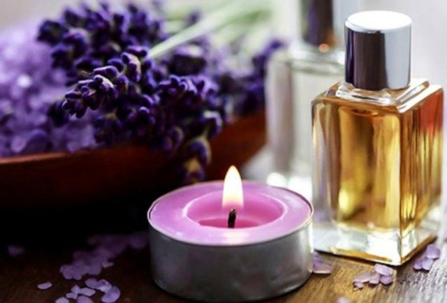 أضرار صحيّة مفاجئة تُسبّبها العطور...