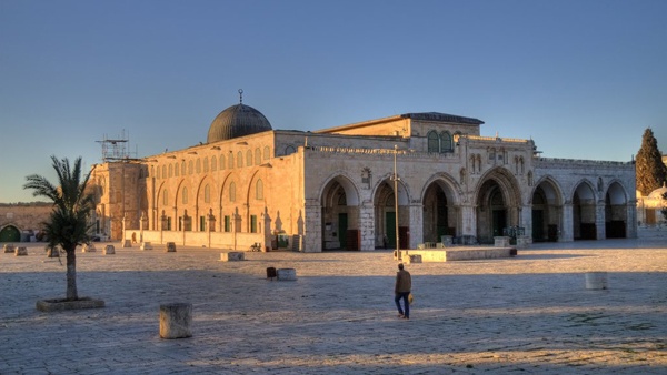 نتنياهو يعيد النظر في حظر اقتحامات أعضاء الكنيست للأقصى