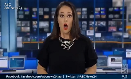 مذيعة أسترالية تستبعد من عملها لتصرفها المفاجئ على الهواء