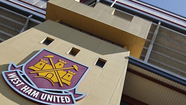اعتقالات في ناديين إنجليزيين .. والتهمة