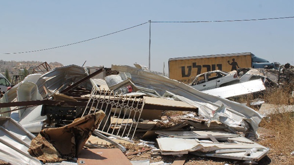 هدم كرفانين سكنيين في جبل المكبر بالقدس