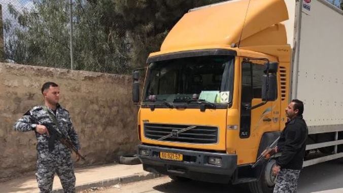 ضبط شاحنة العاب أطفال انتاج المستوطنات في بيت لحم