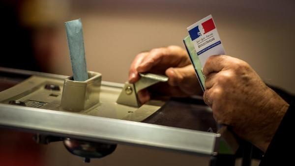 انطلاق الجولة الأولى من انتخابات الرئاسة الفرنسية