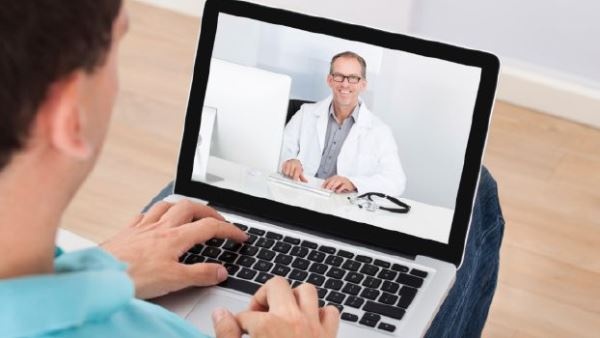 علاج الاضطرابات النفسية عبر الانترنت